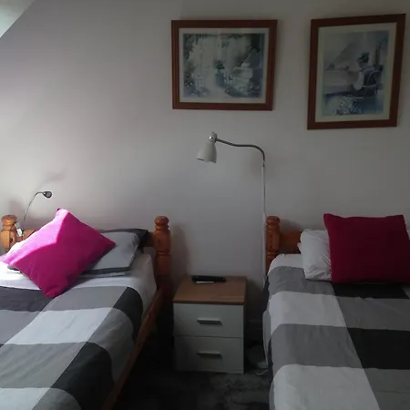 Killary House * ويستبورت