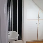 招待所 Killary House